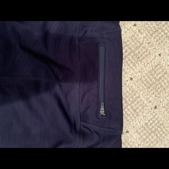 Athleta right Capri - Picture 2 of 3